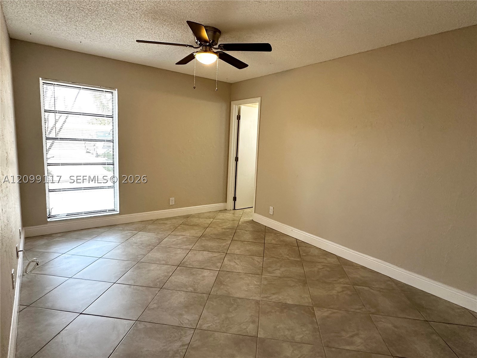 5515 Courtyard Dr #5515, Margate FL 33063