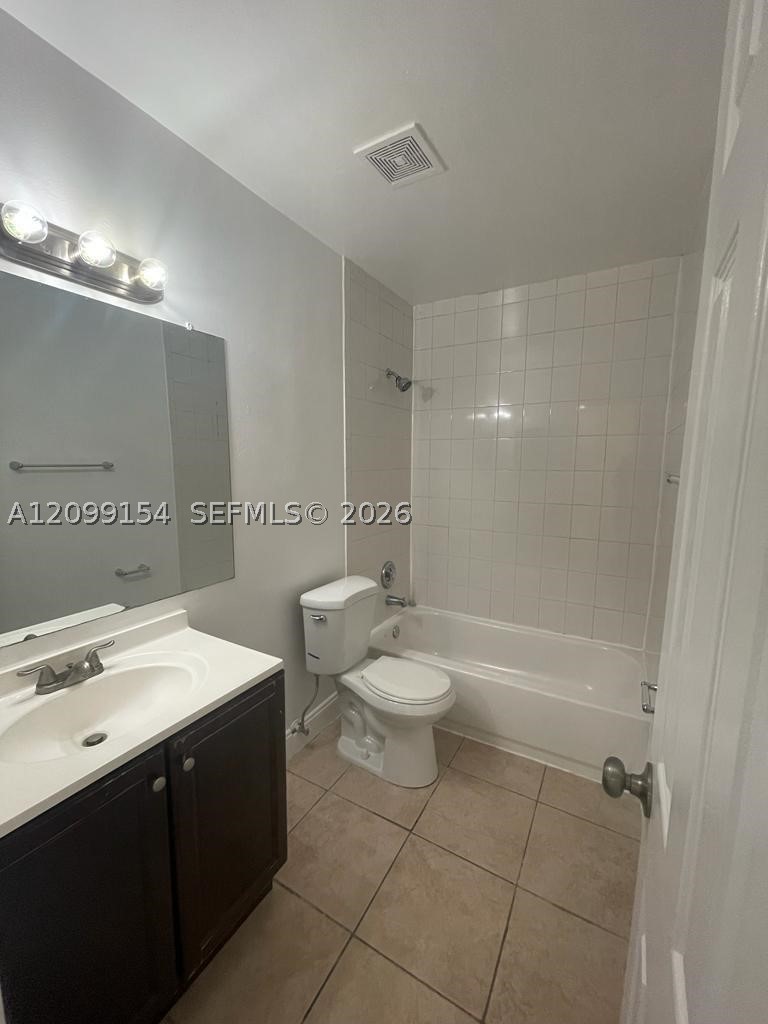 958 SW 74th Ave, North Lauderdale FL 33068