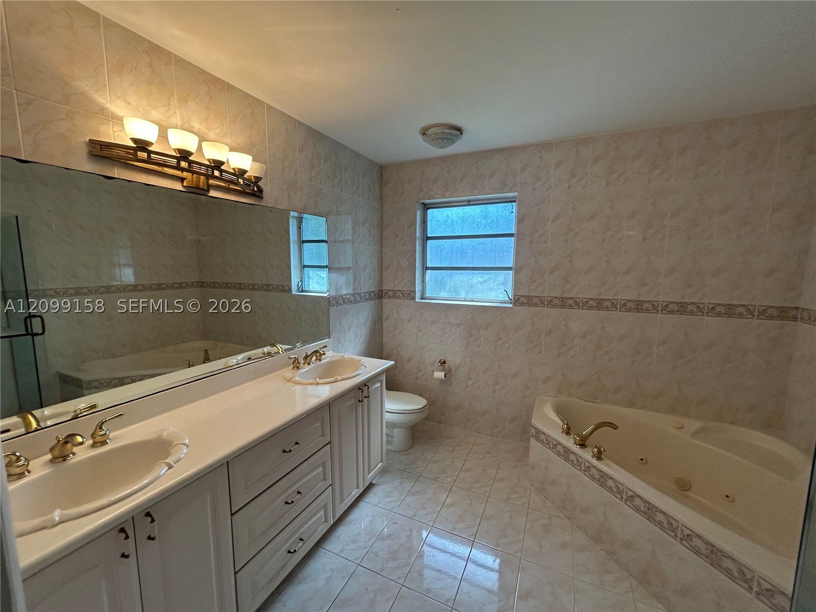 1490 Lenape Dr, Miami Springs FL 33166