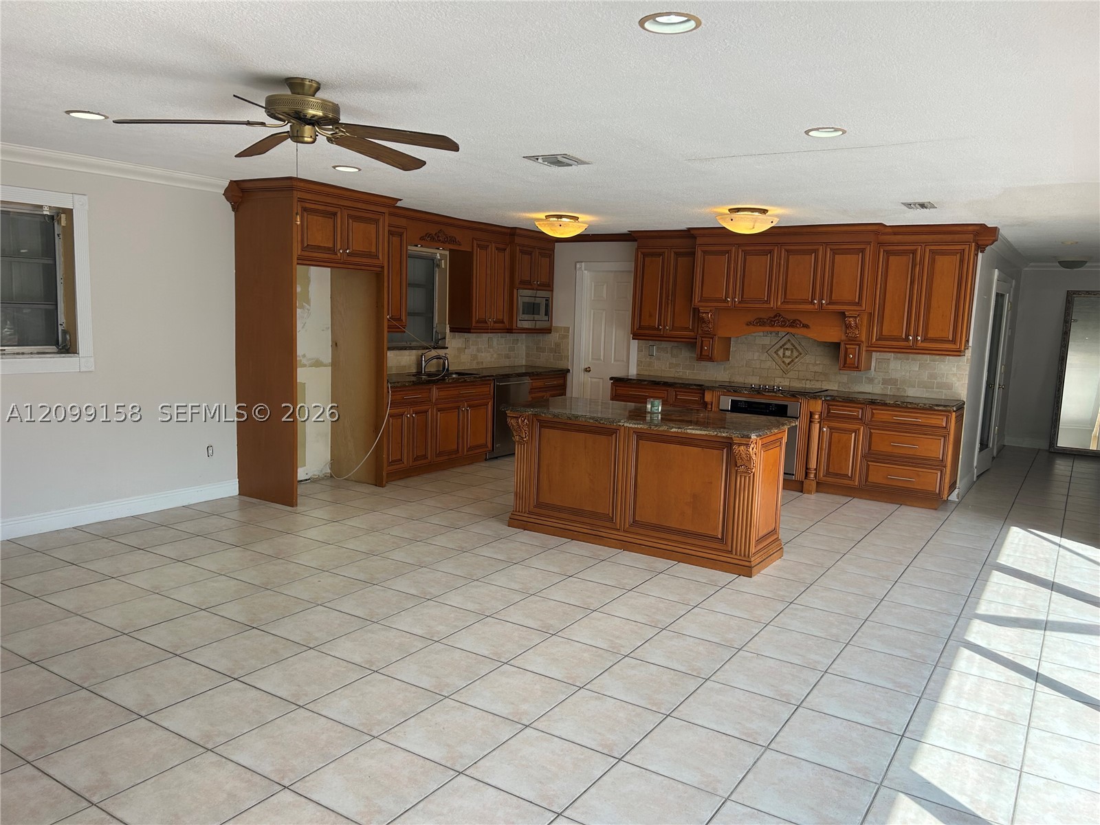 1490 Lenape Dr, Miami Springs FL 33166
