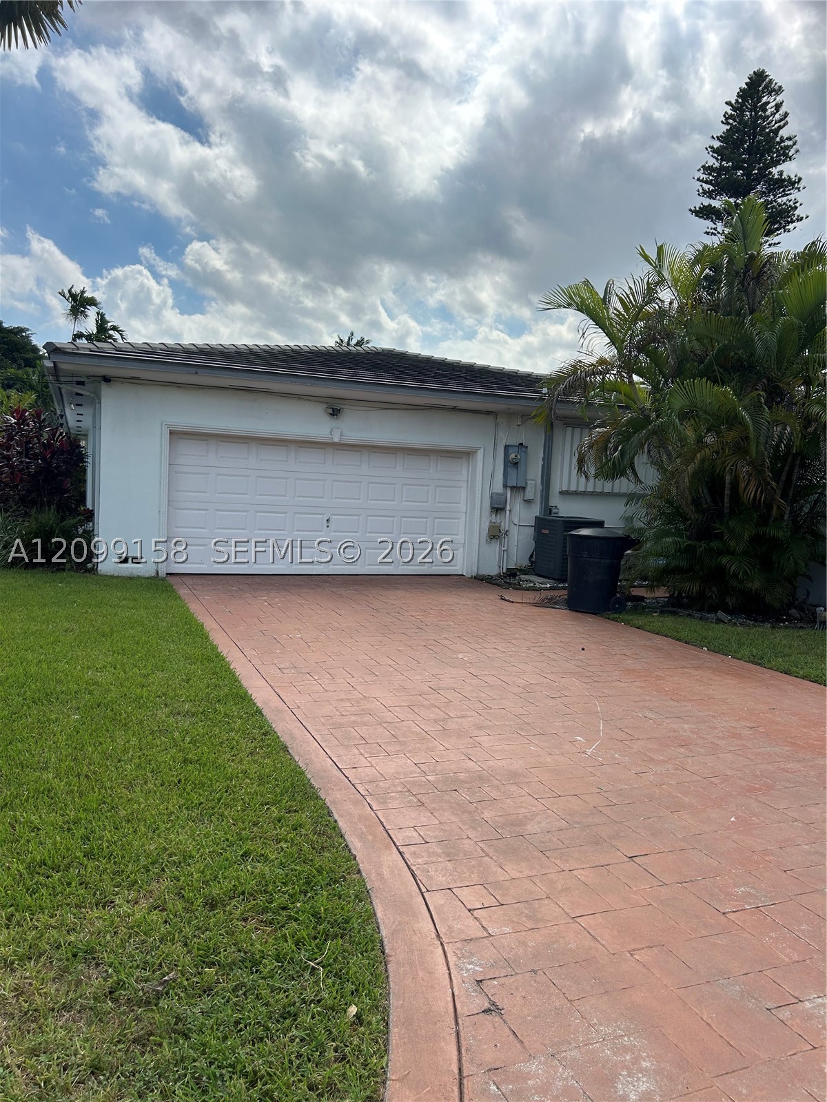 1490 Lenape Dr, Miami Springs FL 33166