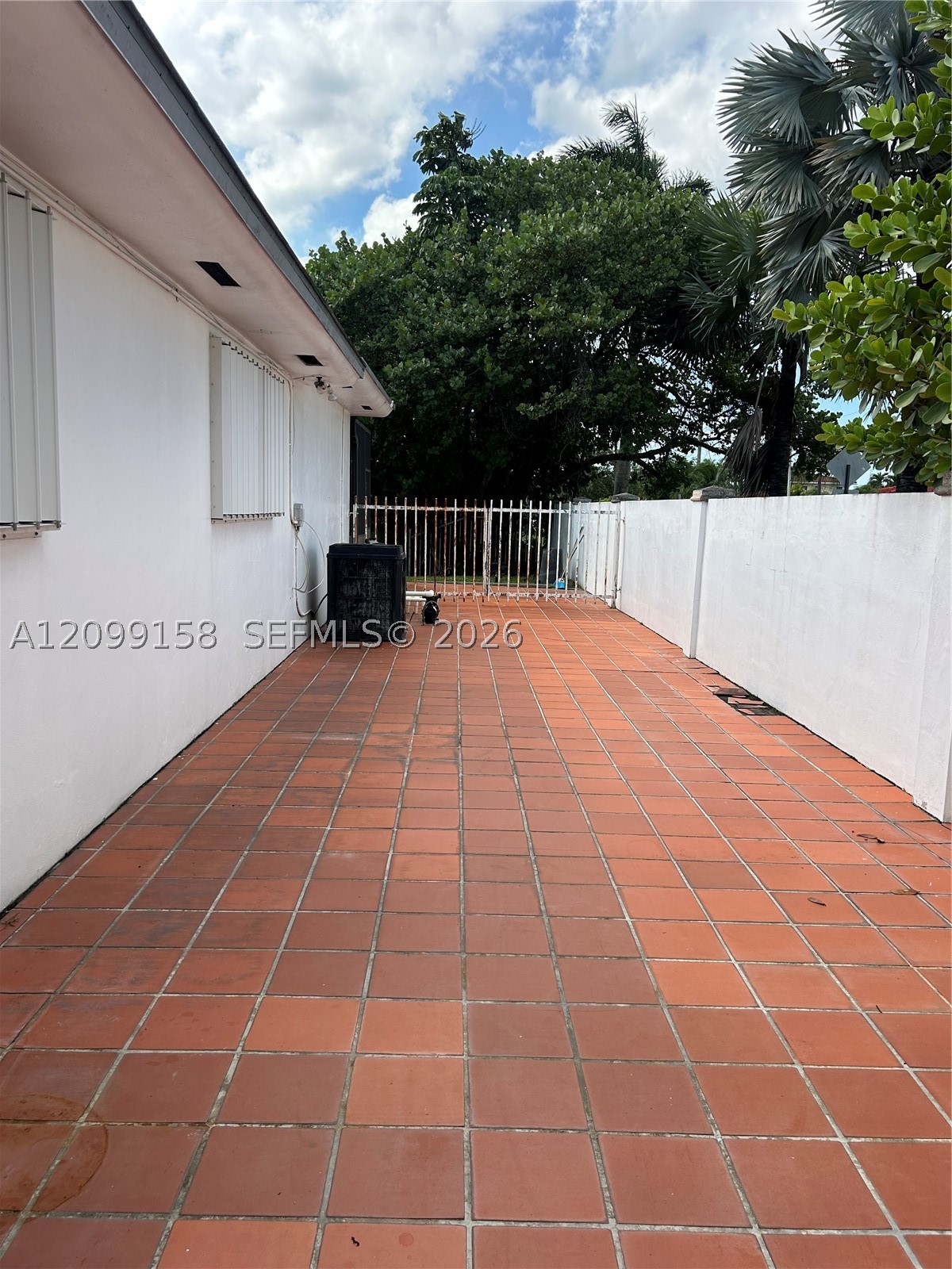 1490 Lenape Dr, Miami Springs FL 33166