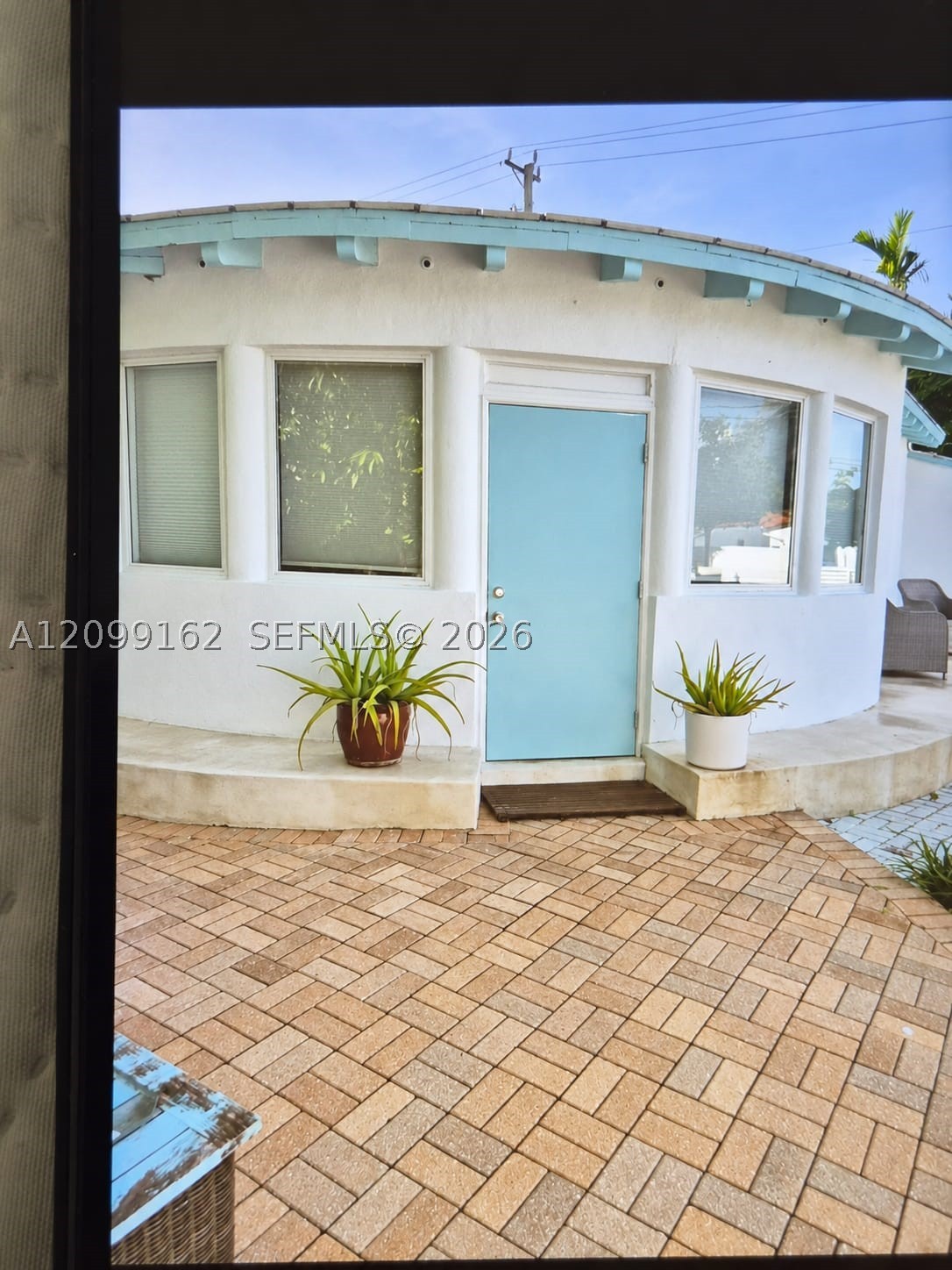 6910 Rue Notre Dame, Miami Beach FL 33141
