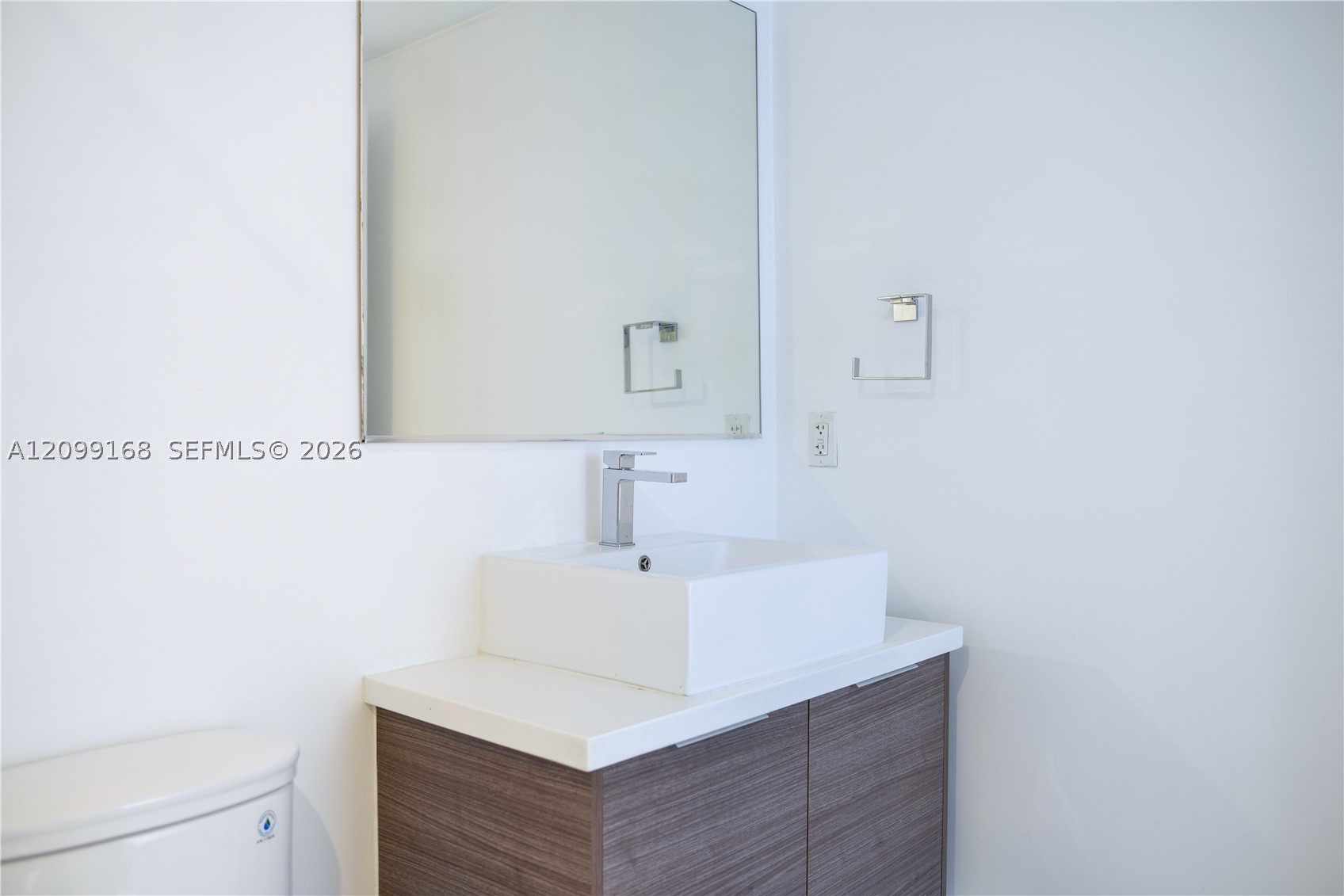 1010 SW 2nd Ave #1104, Miami FL 33130