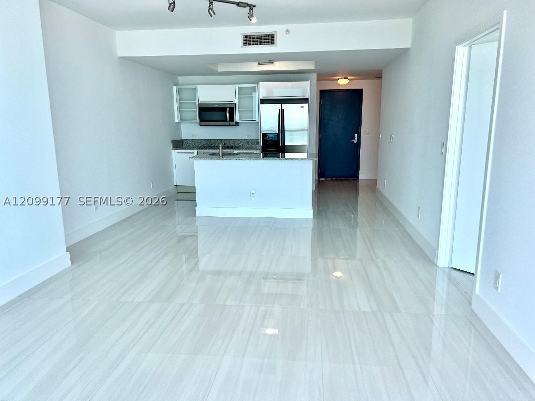 888 Biscayne Blvd #3703, Miami FL 33132