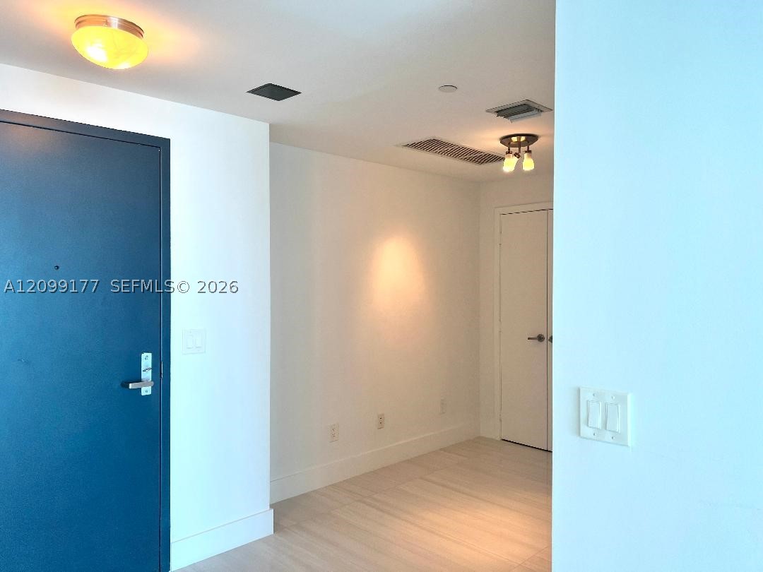 888 Biscayne Blvd #3703, Miami FL 33132