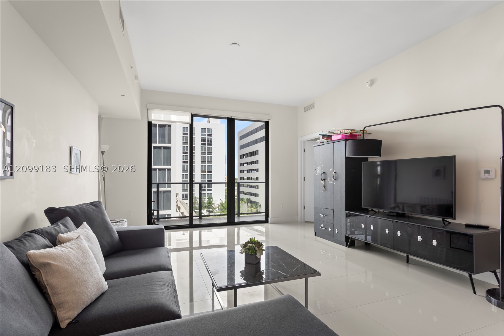 2960 NE 207th St #502, Aventura FL 33180