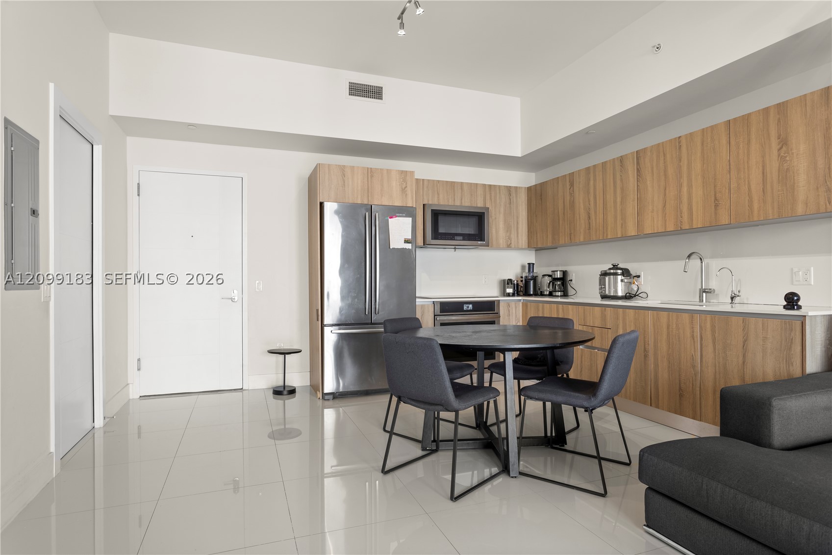 2960 NE 207th St #502, Aventura FL 33180