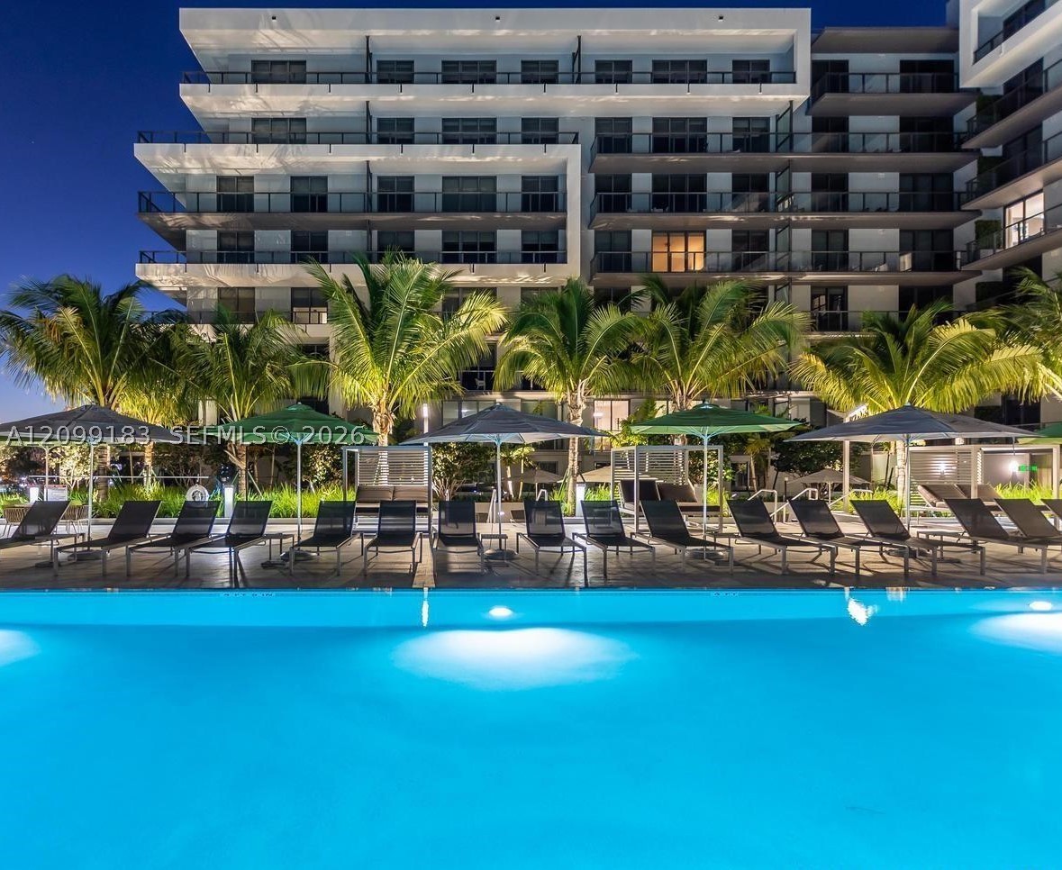 2960 NE 207th St #502, Aventura FL 33180