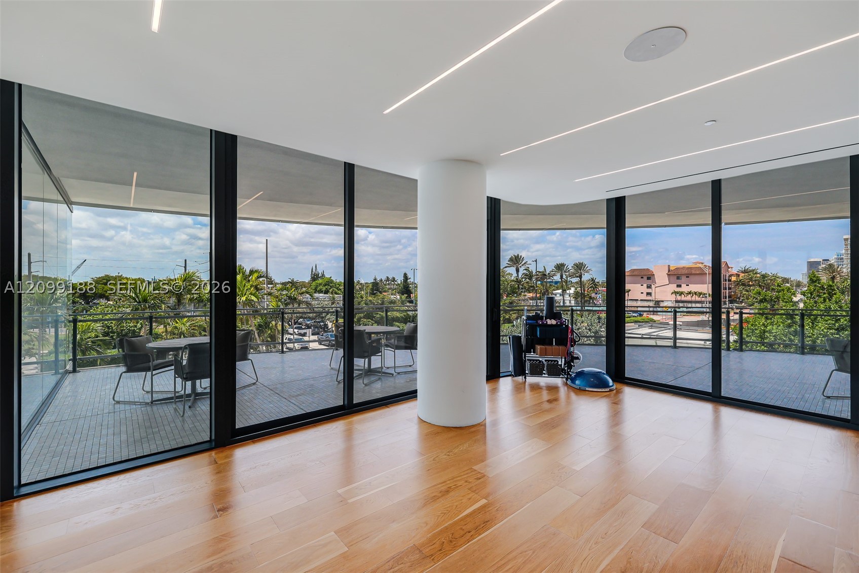 8701 Collins Ave #603, Miami Beach FL 33154