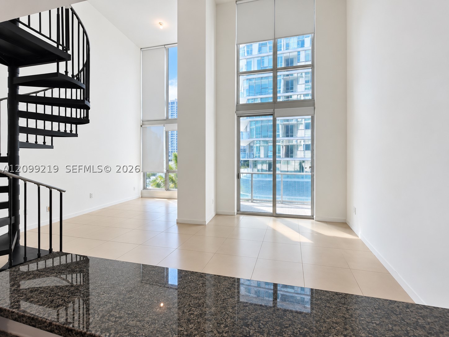 300 S Biscayne Blvd #L-406, Miami FL 33131