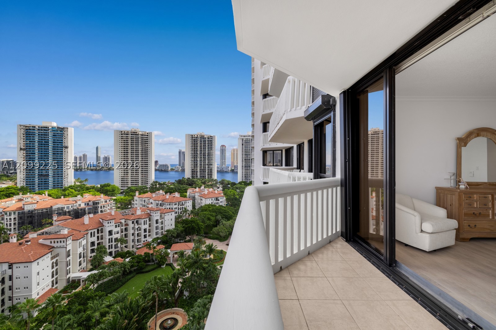 2000 Island Blvd #1710, Aventura FL 33160