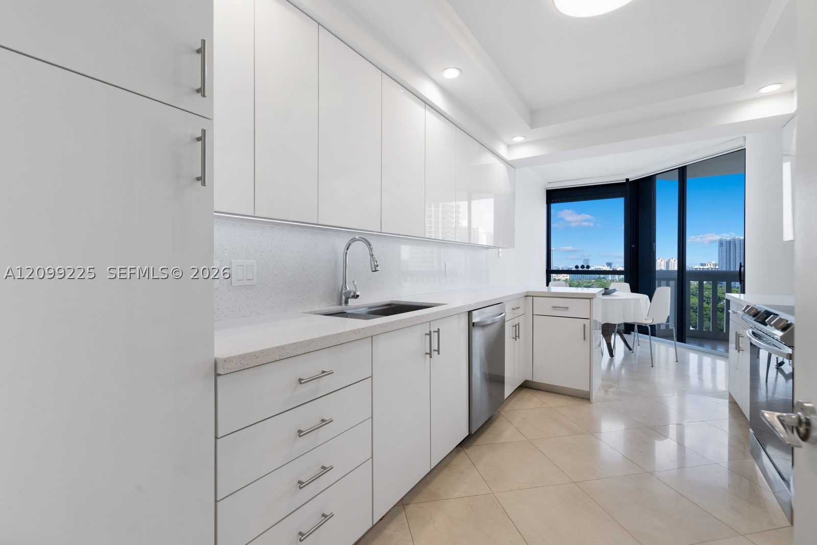2000 Island Blvd #1710, Aventura FL 33160