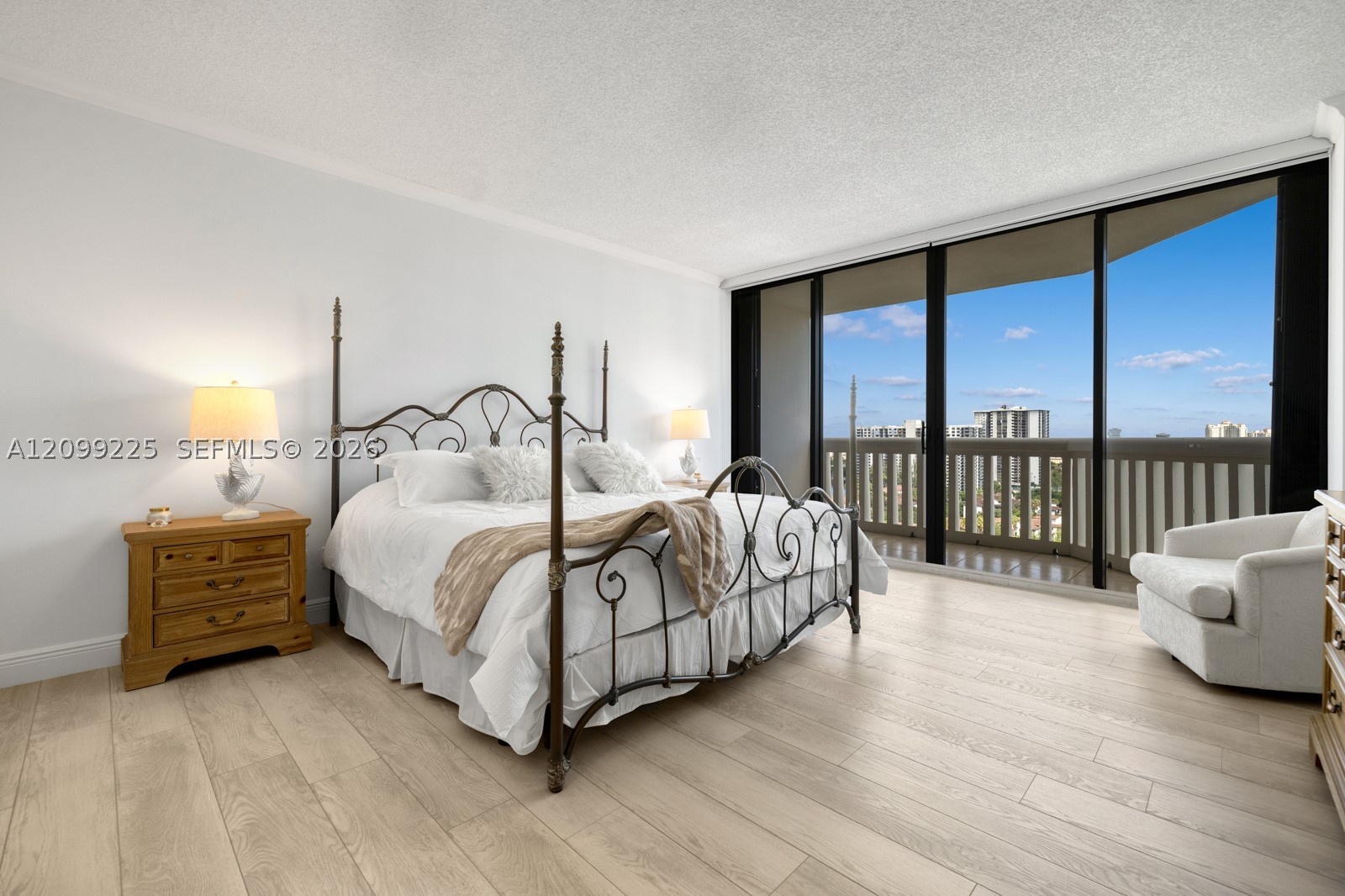 2000 Island Blvd #1710, Aventura FL 33160