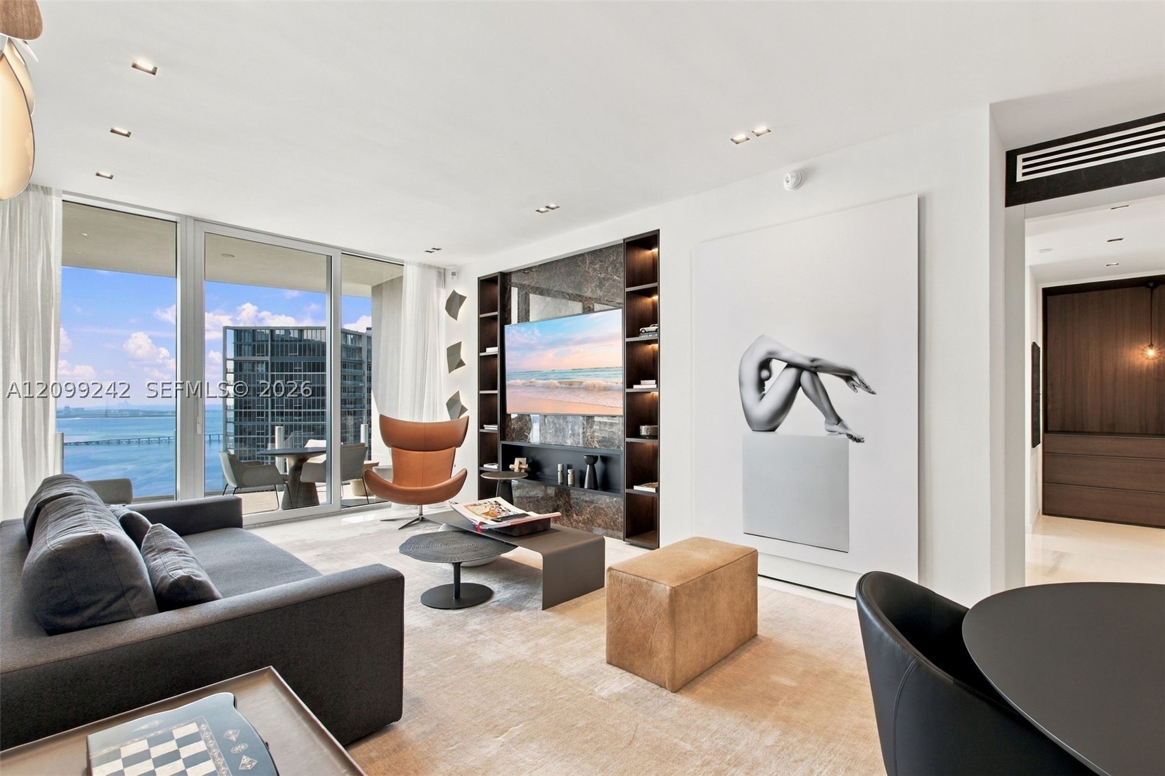 300 Biscayne Blvd Way #5105W, Miami FL 33131