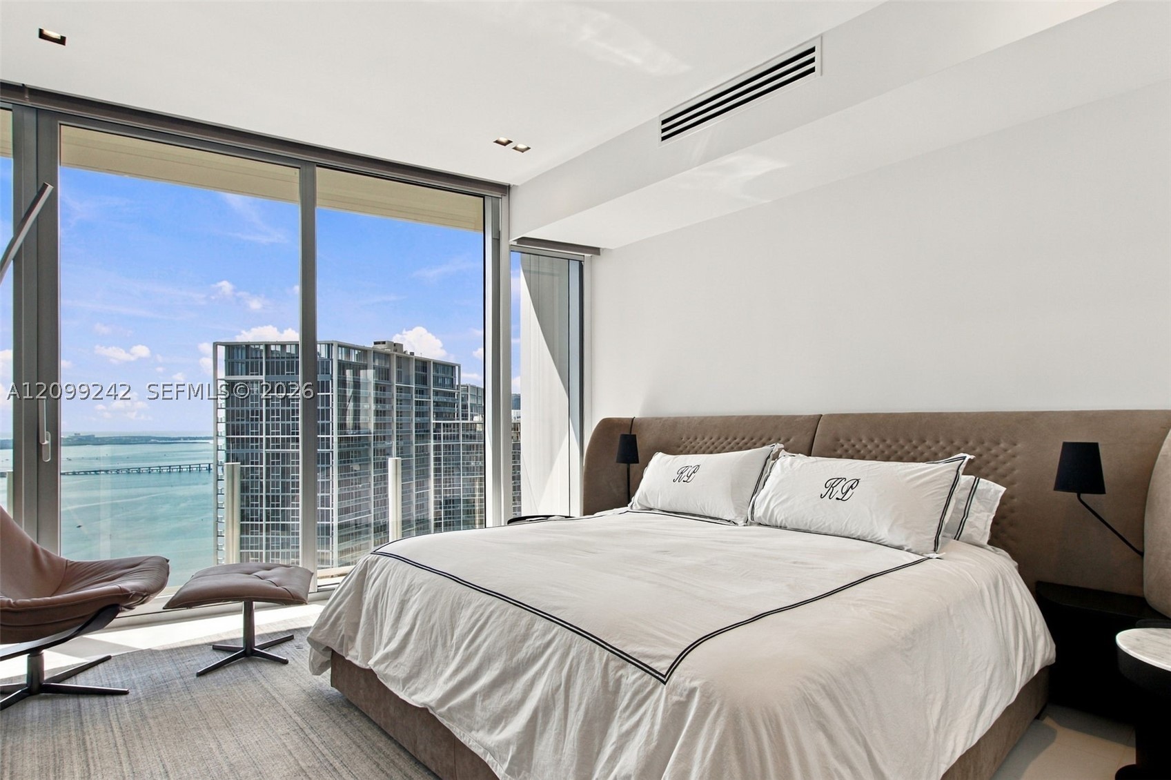 300 Biscayne Blvd Way #5105W, Miami FL 33131