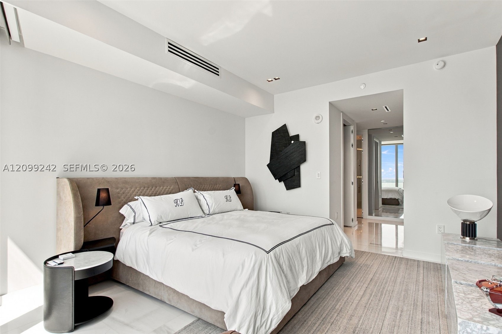 300 Biscayne Blvd Way #5105W, Miami FL 33131