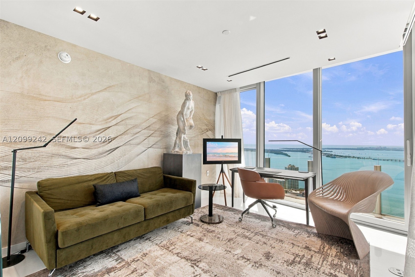 300 Biscayne Blvd Way #5105W, Miami FL 33131