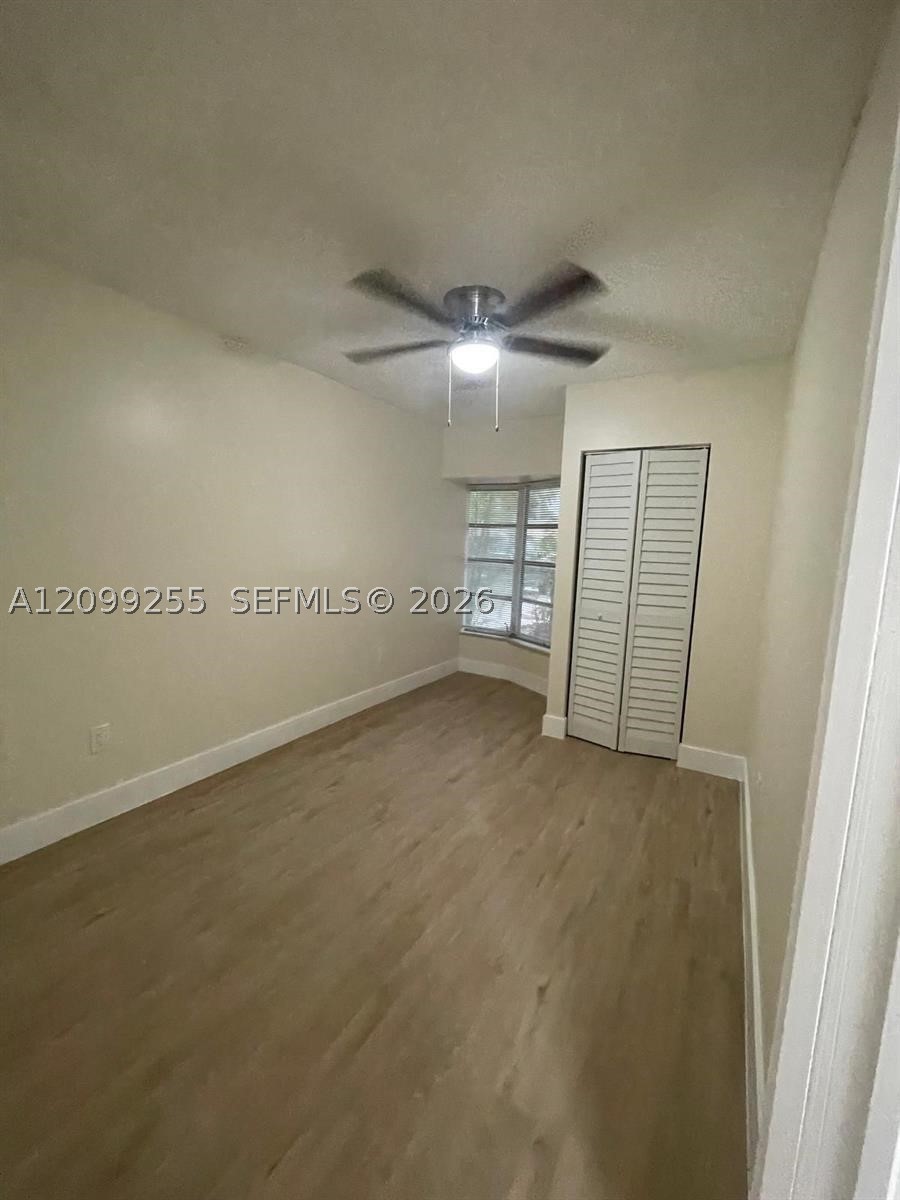 4986 SW 7th St, Margate FL 33068