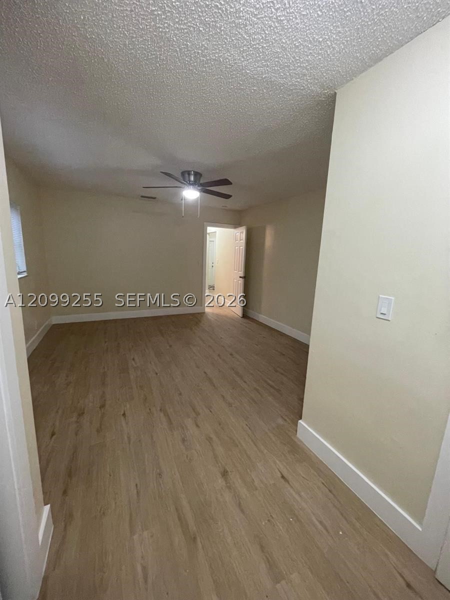 4986 SW 7th St, Margate FL 33068