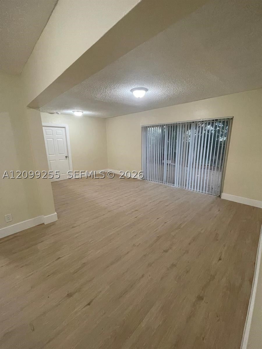 4986 SW 7th St, Margate FL 33068