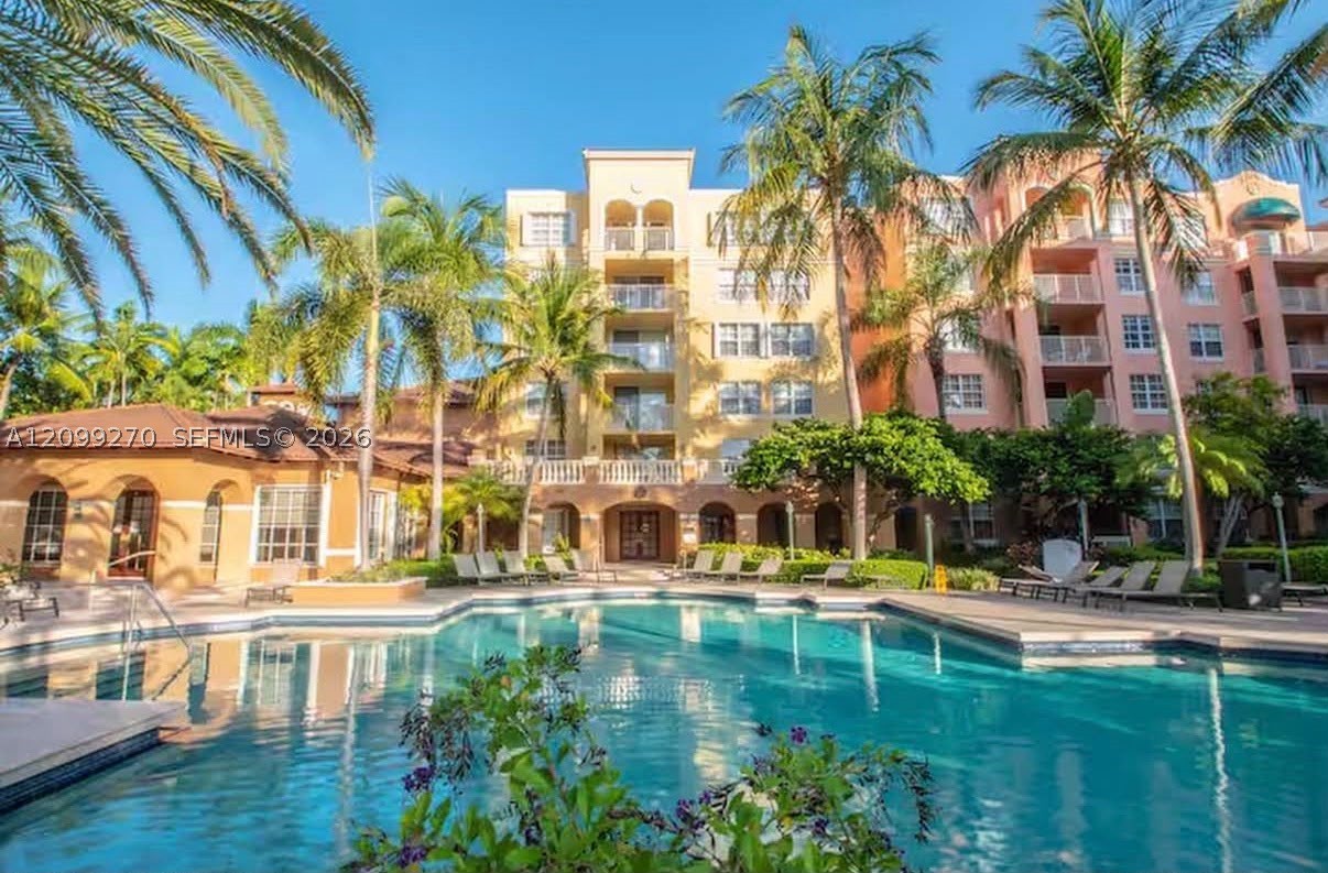 19901 E Country Club Dr #2103, Aventura FL 33180