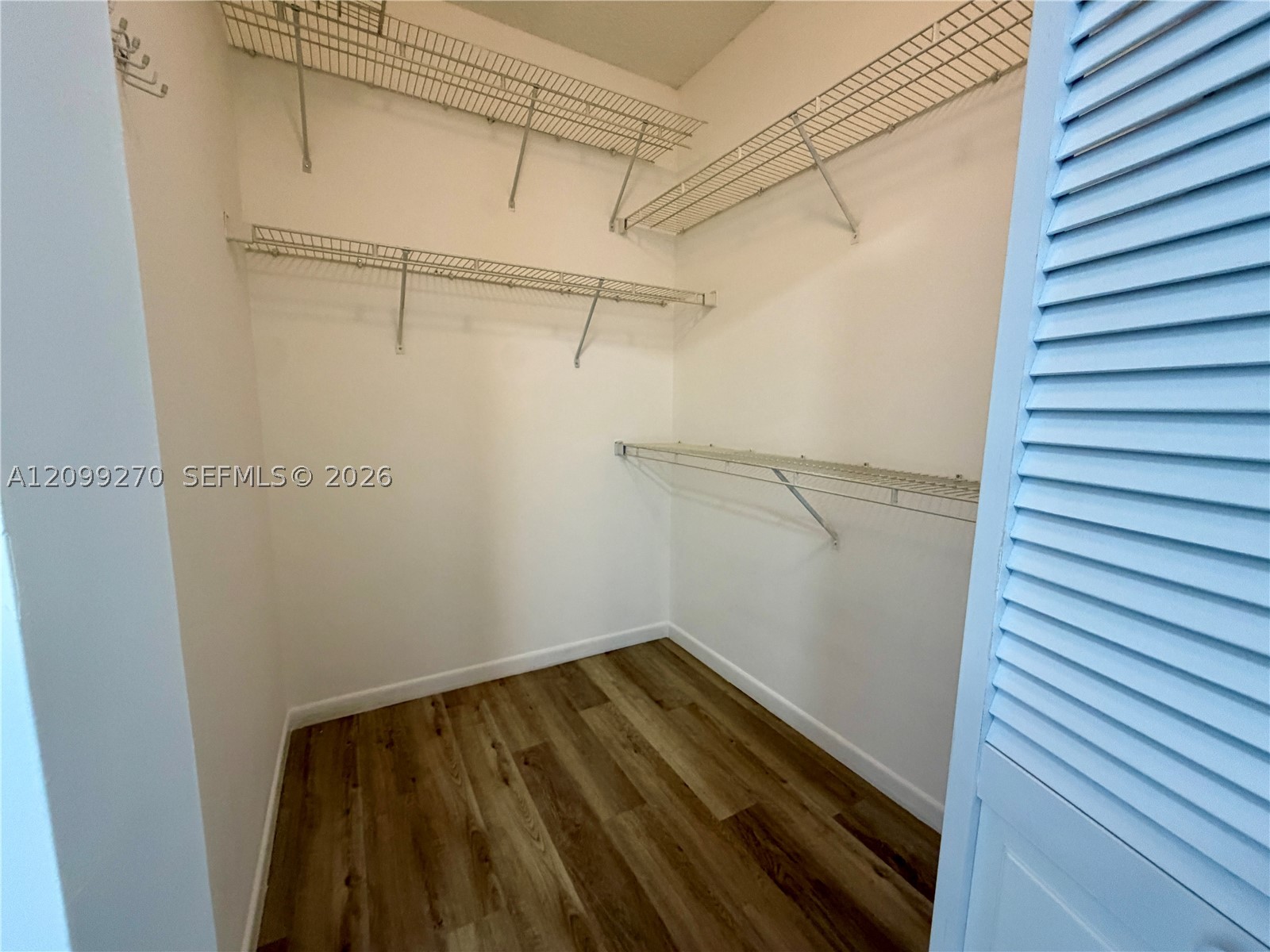 19901 E Country Club Dr #2103, Aventura FL 33180