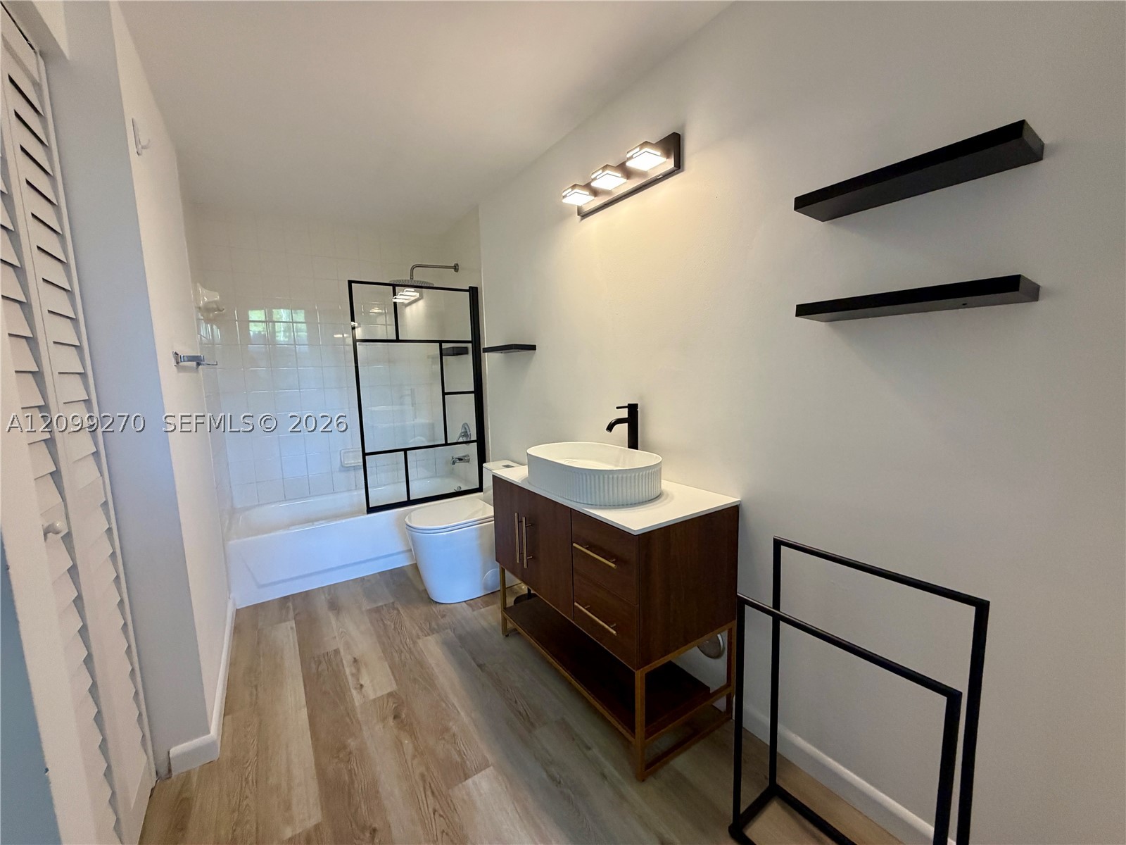 19901 E Country Club Dr #2103, Aventura FL 33180