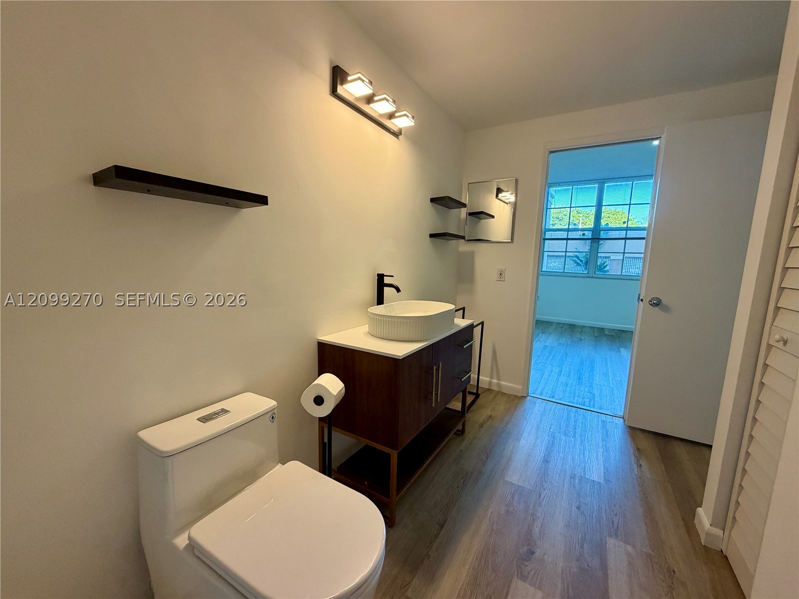 19901 E Country Club Dr #2103, Aventura FL 33180