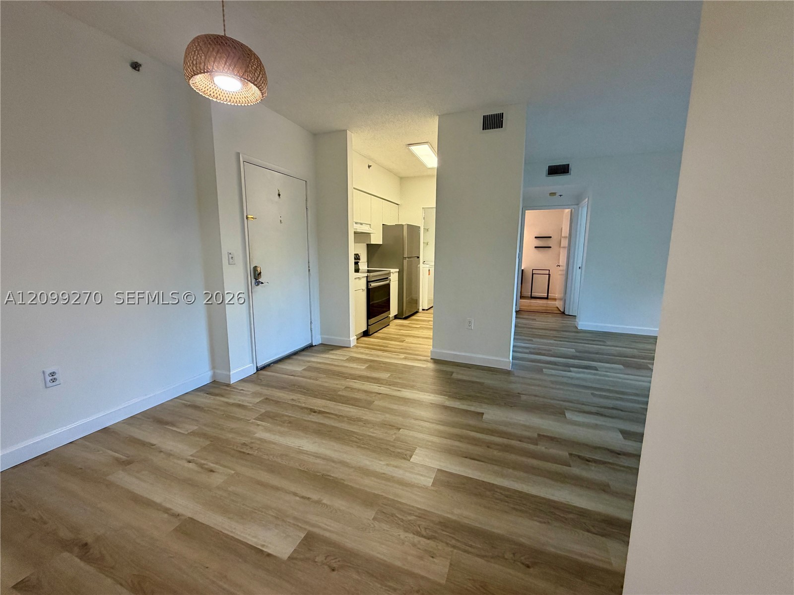 19901 E Country Club Dr #2103, Aventura FL 33180