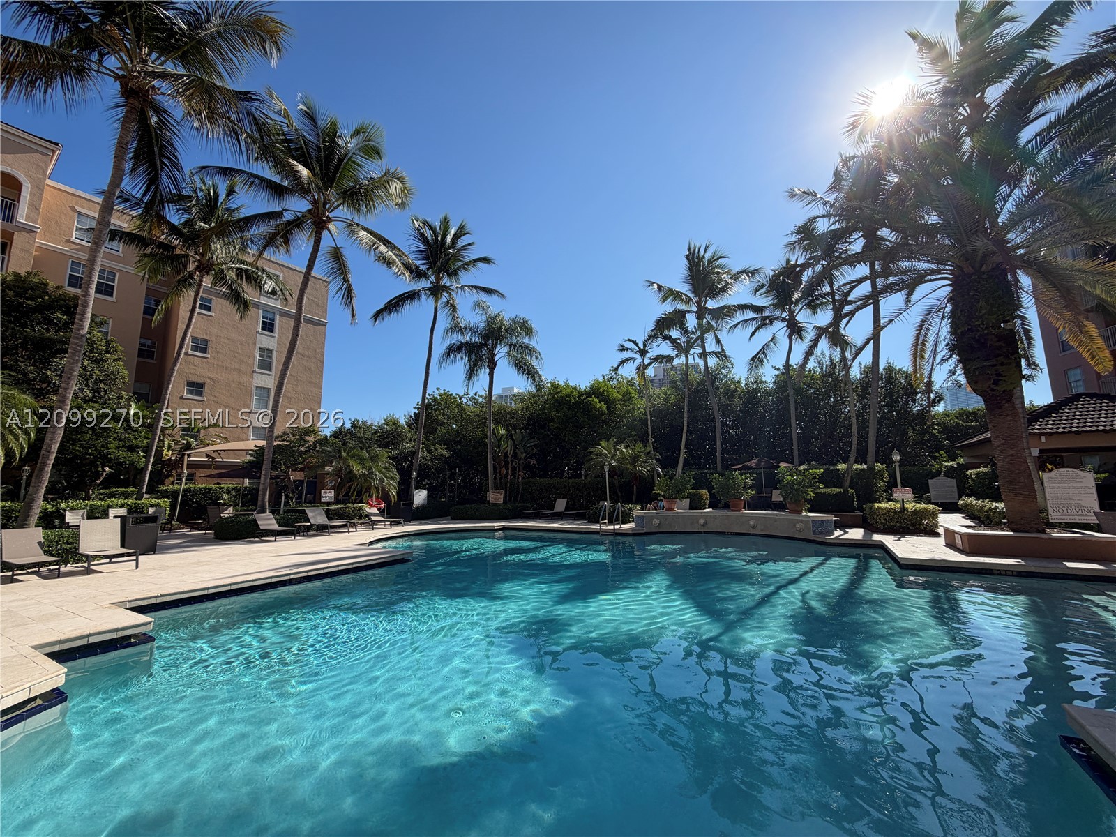 19901 E Country Club Dr #2103, Aventura FL 33180