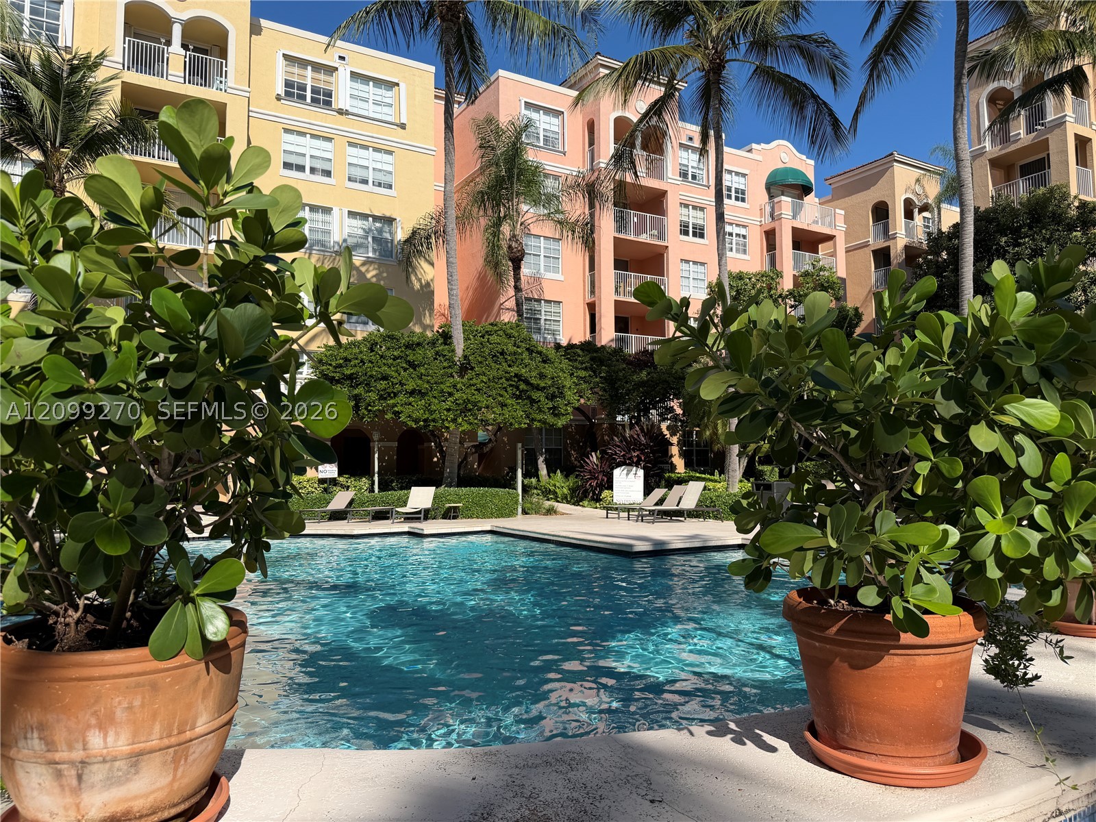 19901 E Country Club Dr #2103, Aventura FL 33180