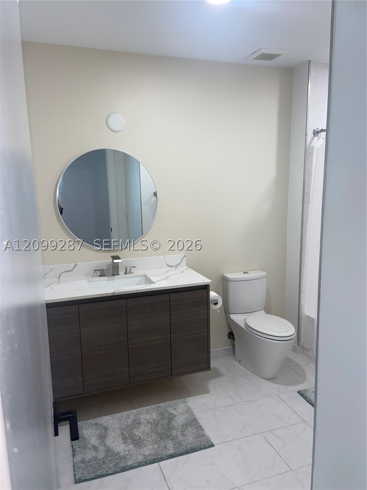 234 NE 3rd St #2202, Miami FL 33132