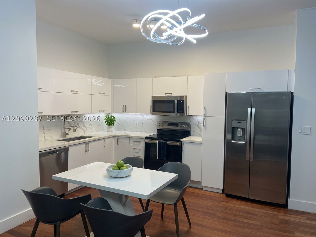 234 NE 3rd St #2202, Miami FL 33132