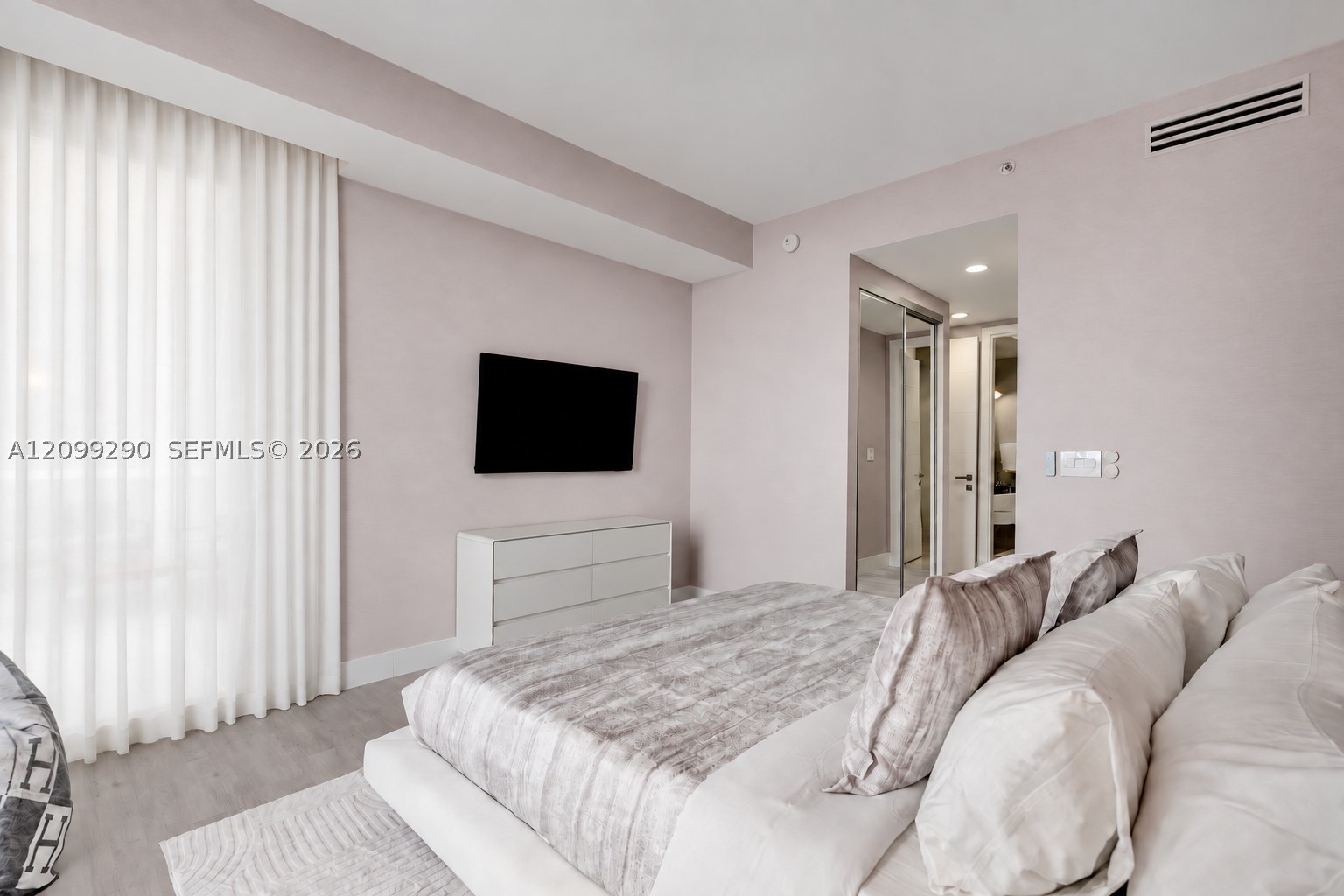 18101 Collins Ave #602, Sunny Isles Beach FL 33160