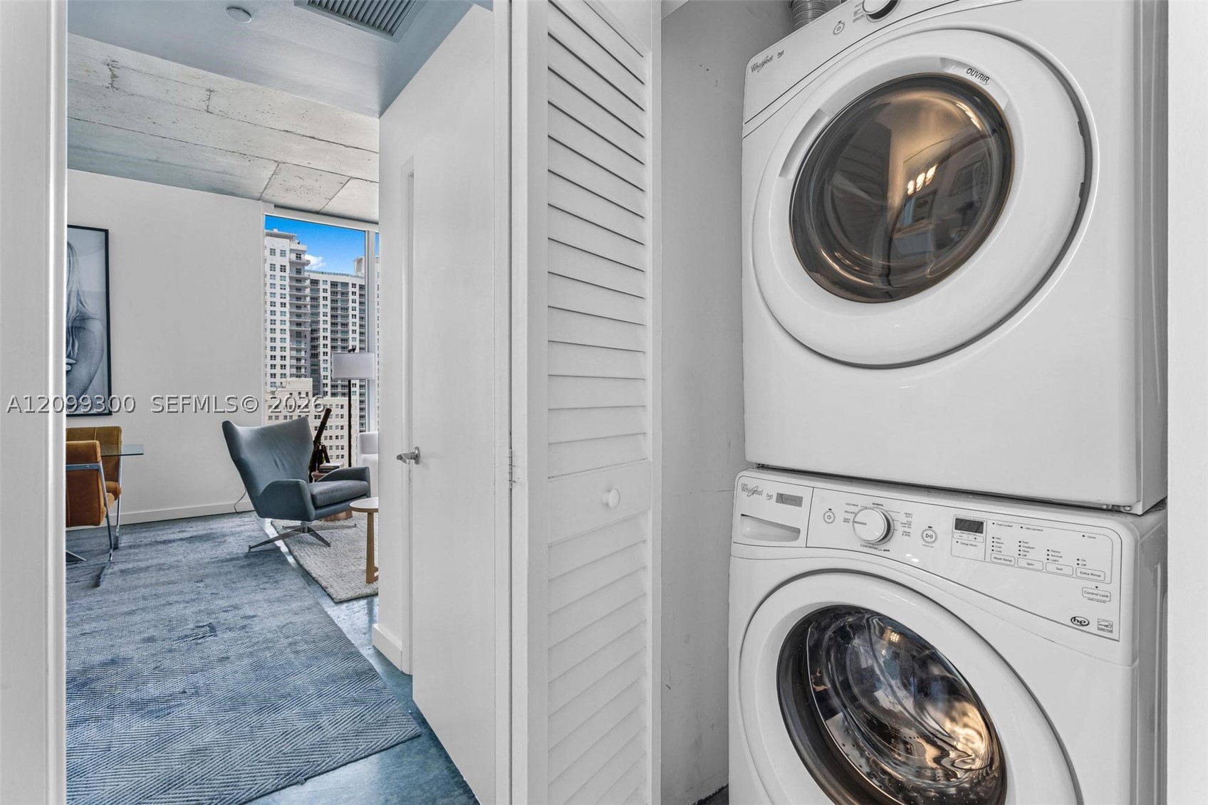 151 SE 1st St #2102, Miami FL 33131