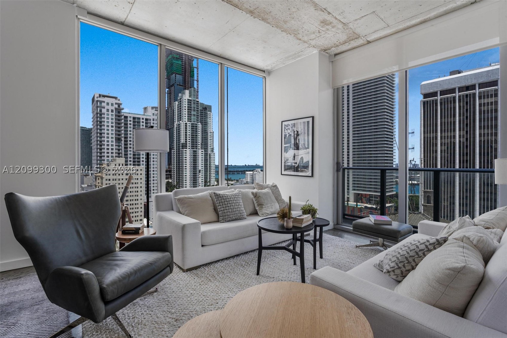 151 SE 1st St #2102, Miami FL 33131