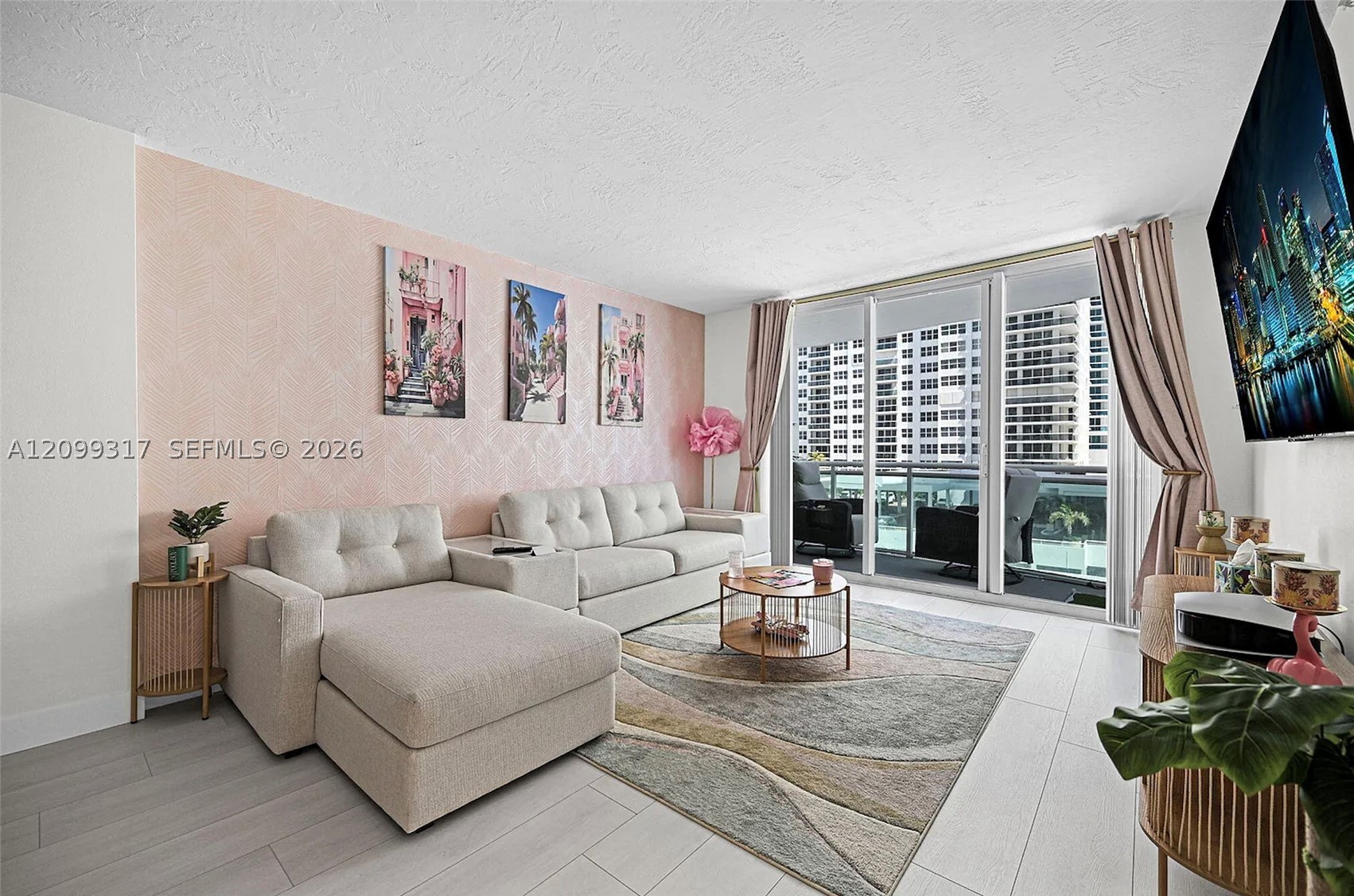 3001 OCEAN #403, Hollywood FL 33019