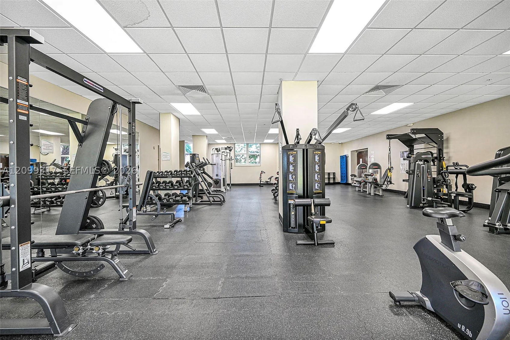 3001 OCEAN #403, Hollywood FL 33019