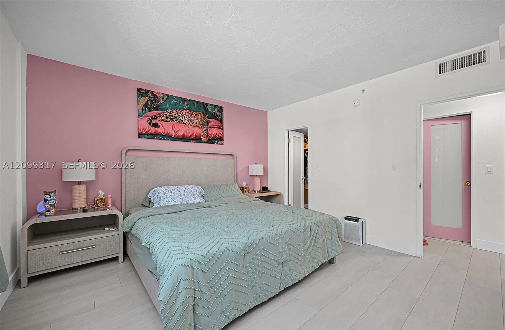 3001 OCEAN #403, Hollywood FL 33019