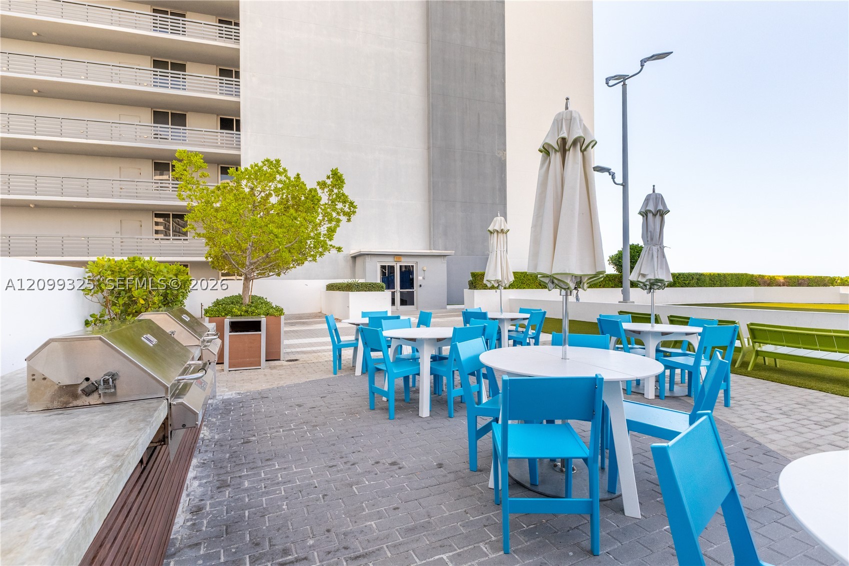 16385 Biscayne Blvd #506, North Miami Beach FL 33160