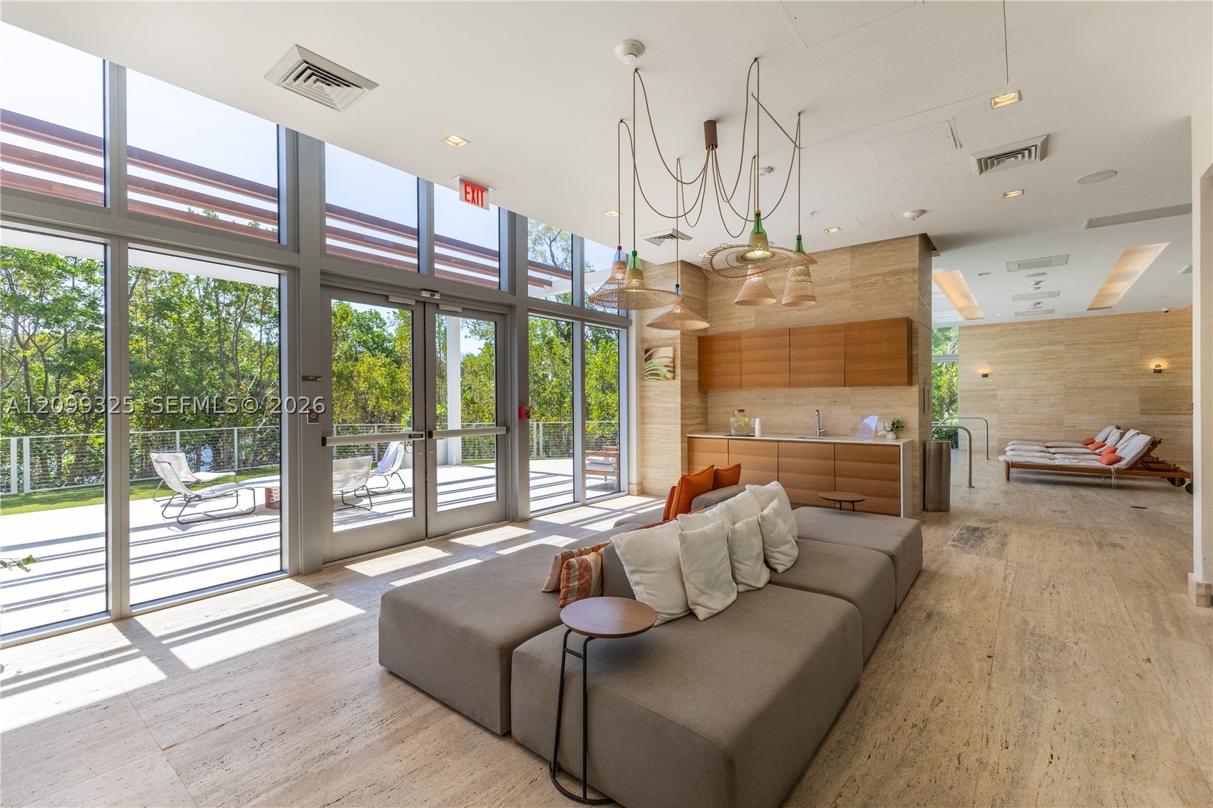 16385 Biscayne Blvd #506, North Miami Beach FL 33160