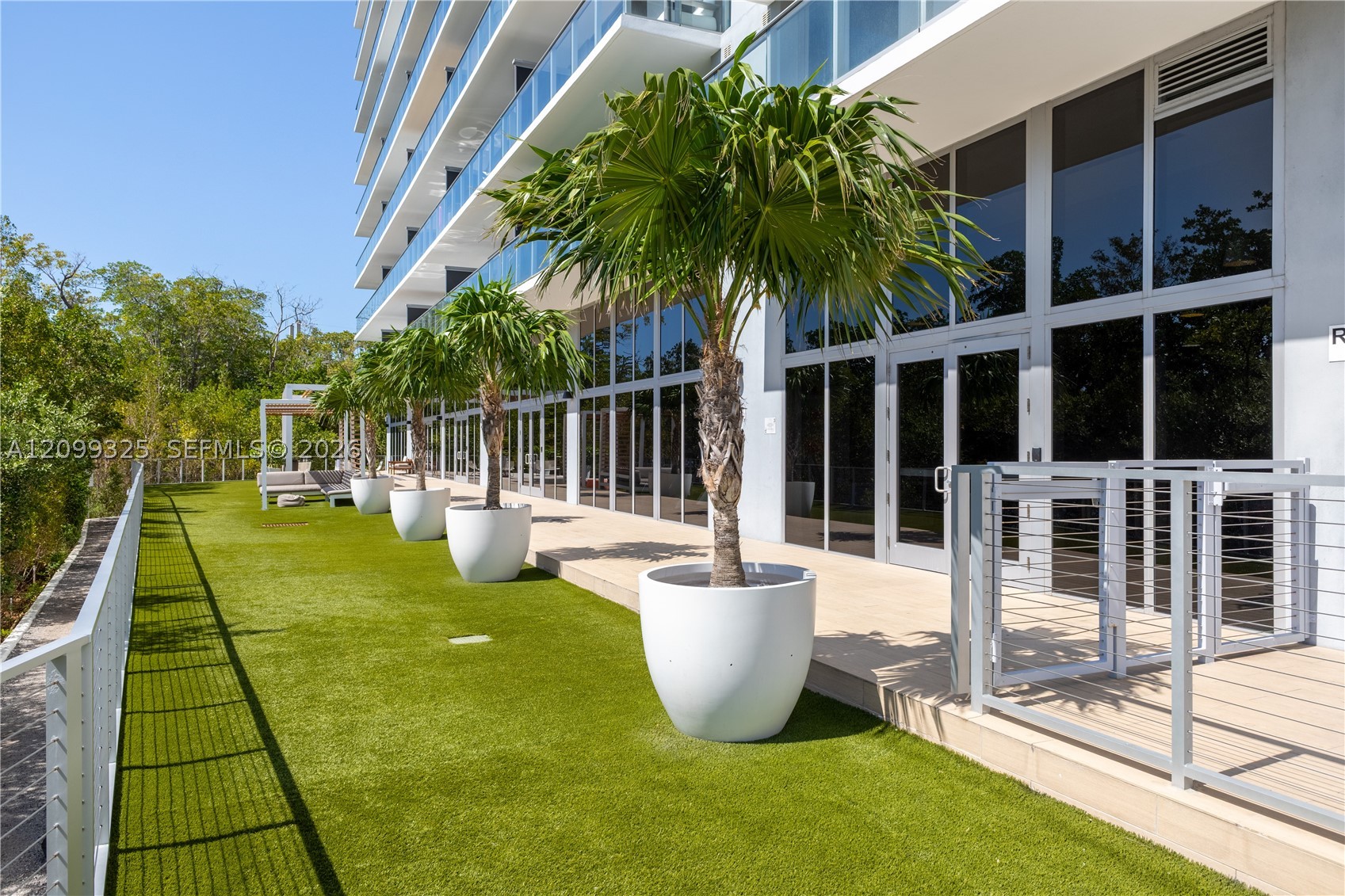 16385 Biscayne Blvd #506, North Miami Beach FL 33160