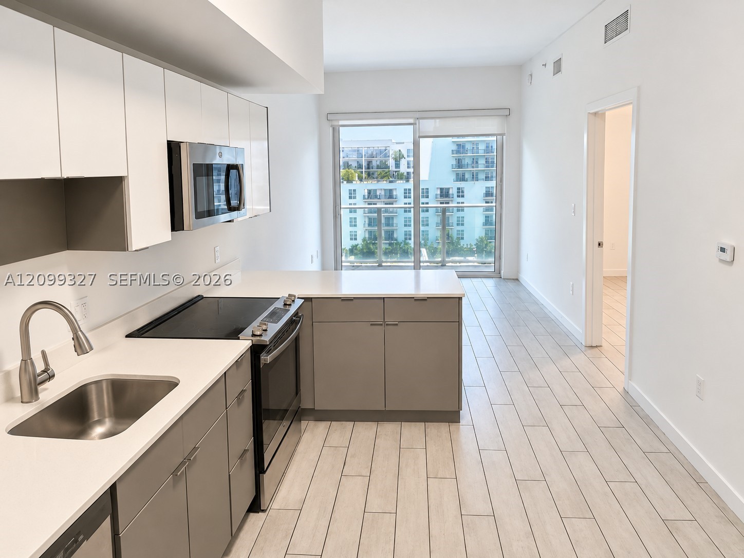 321 NE 26 #802, Miami FL 33137