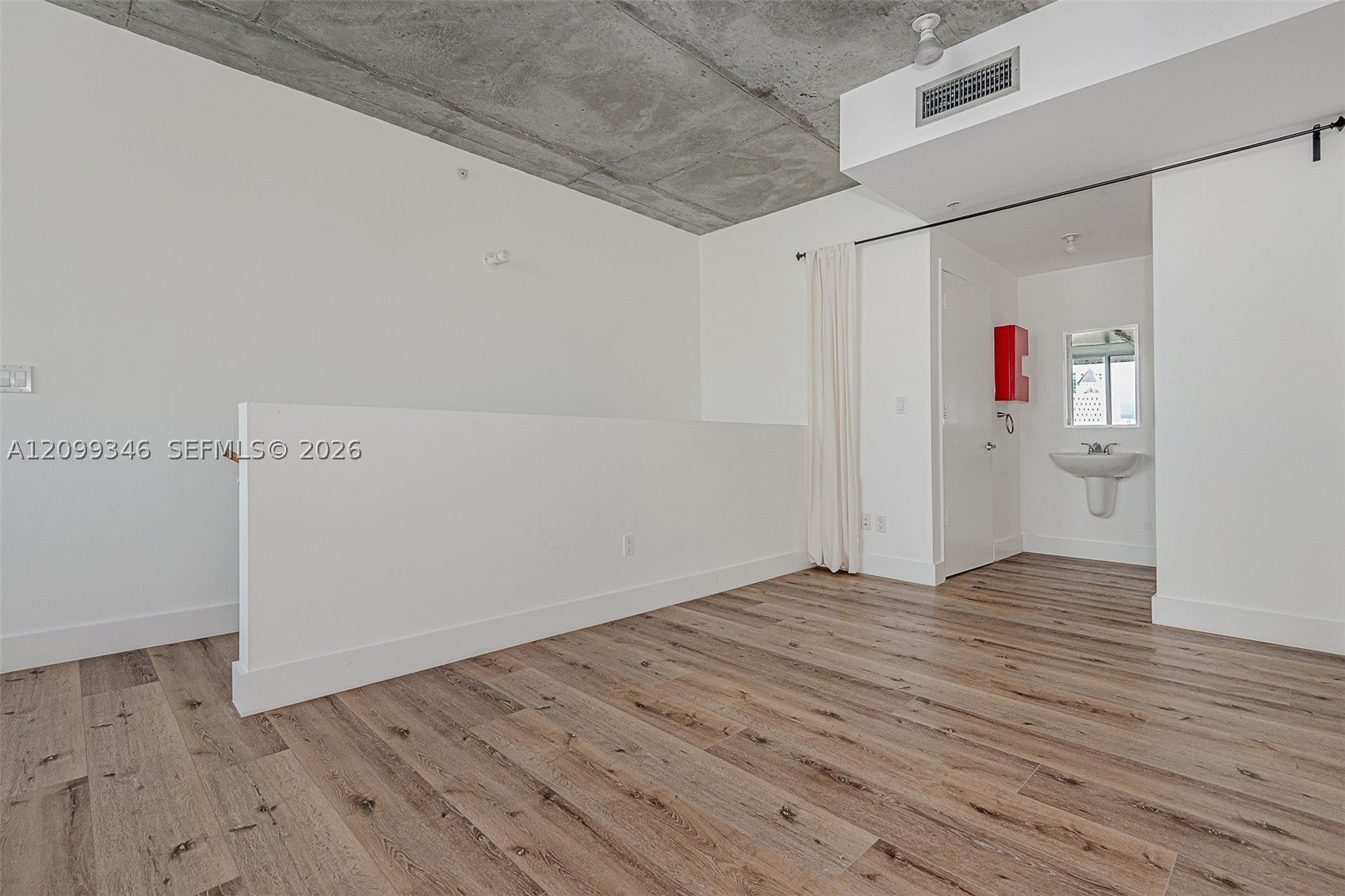690 SW 1st Ct #1007, Miami FL 33130