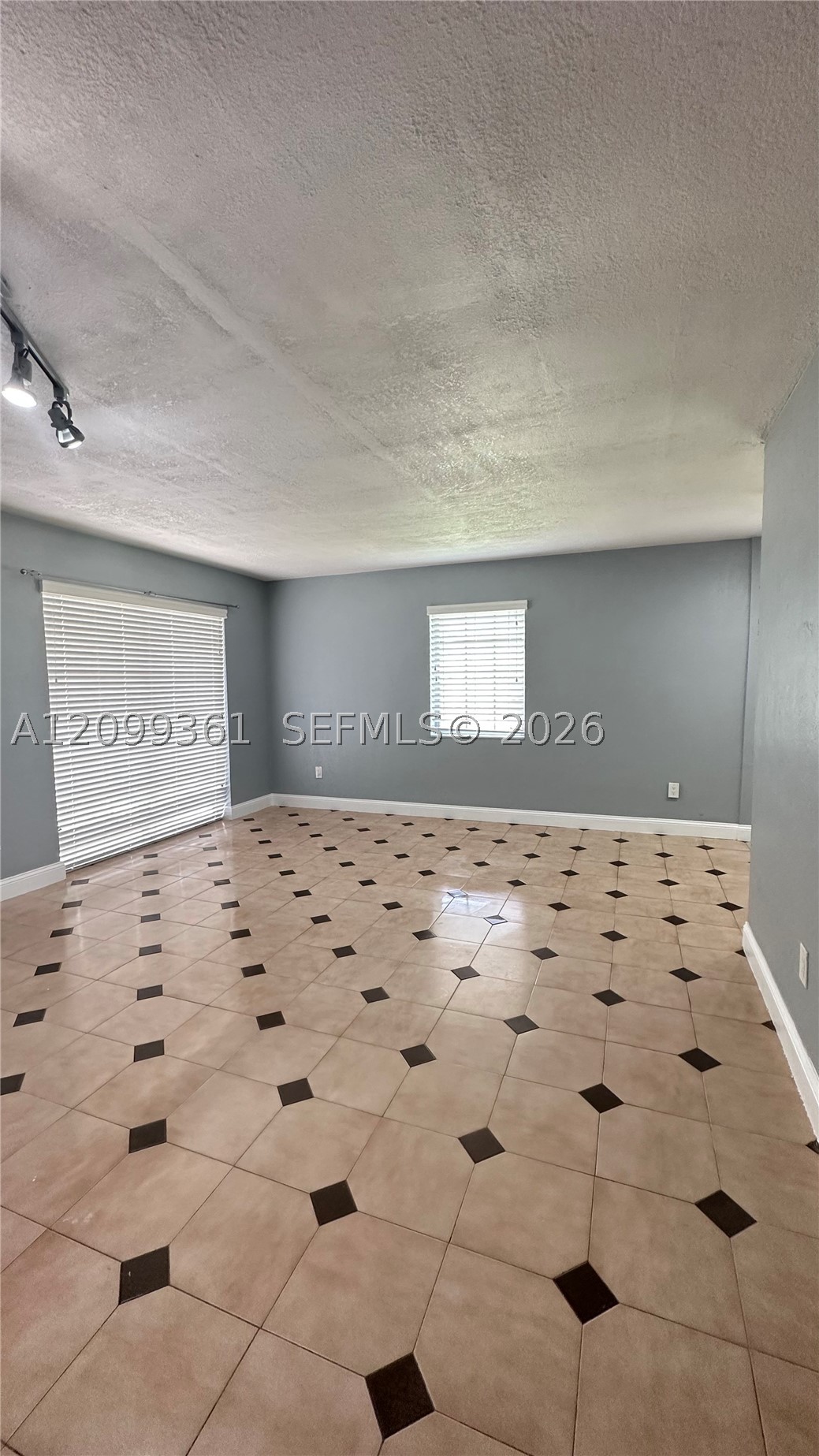 10771 SW 51st Dr, Miami FL 33165