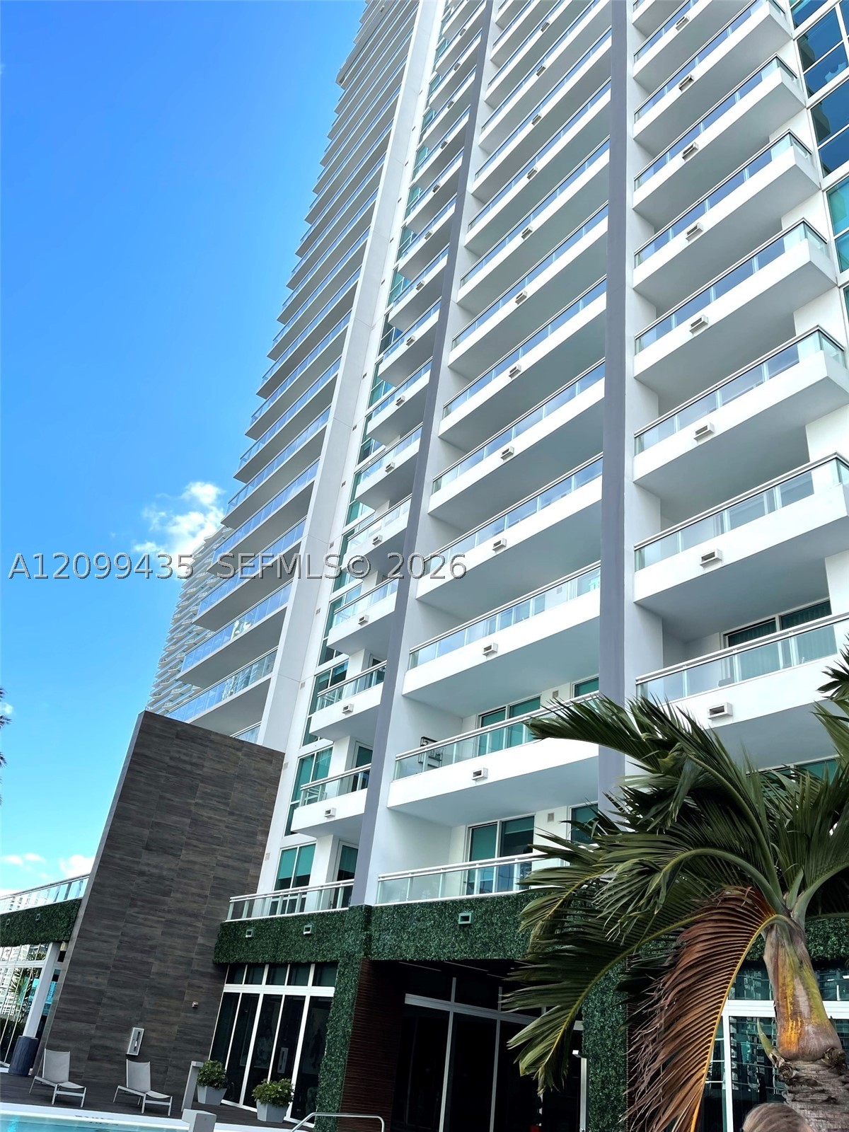 1080 Brickell Ave #907, Miami FL 33131