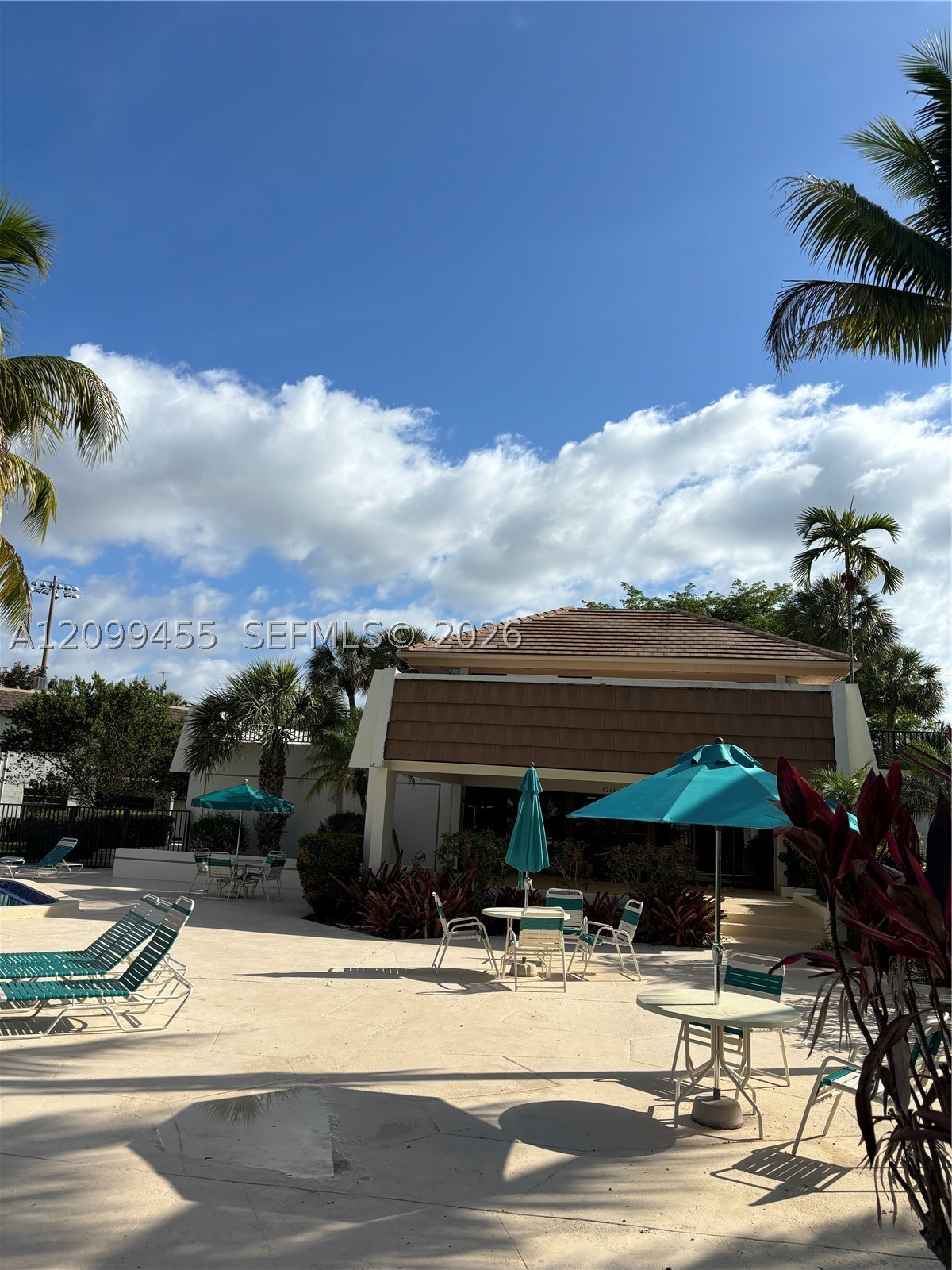 8277 SW 128th St #113, Pinecrest FL 33156