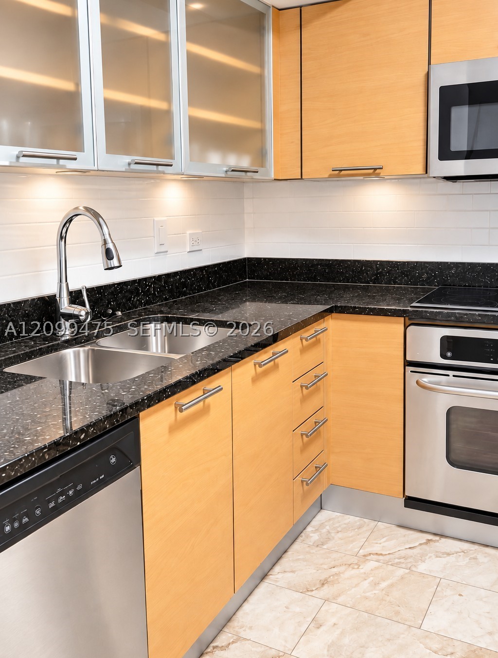 31 SE 5th St #2604, Miami FL 33131