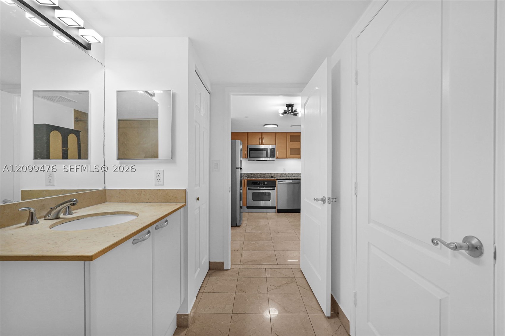 2101 Brickell Ave #2109, Miami FL 33129